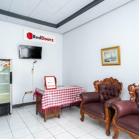 בוגור Reddoorz Syariah Near Rsud Cimacan מראה חיצוני תמונה