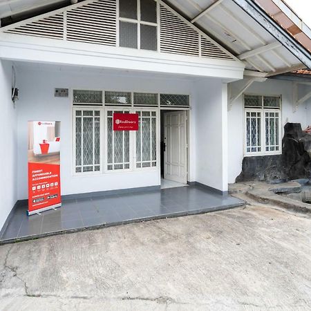 בוגור Reddoorz Syariah Near Rsud Cimacan מראה חיצוני תמונה