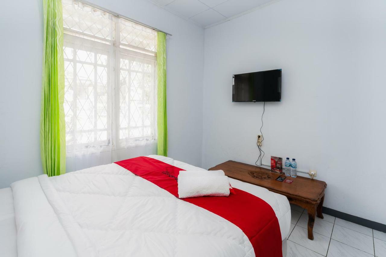 בוגור Reddoorz Syariah Near Rsud Cimacan מראה חיצוני תמונה
